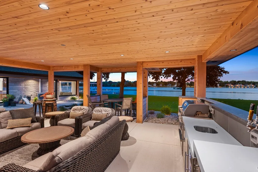 55 Utopia Cir, Sturgeon Bay, Wisconsin 54235, 4 Bedrooms Bedrooms, ,6 BathroomsBathrooms,Waterfront-Residential,For Sale,Utopia Cir,144373