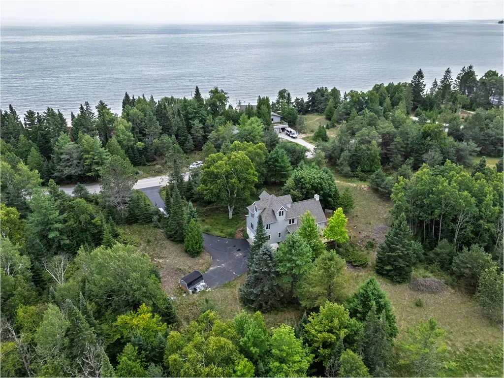 3737 Glidden Dr, Sturgeon Bay, Wisconsin 54235, 3 Bedrooms Bedrooms, ,3 BathroomsBathrooms,Inland-Residential,For Sale,Glidden Dr,144404