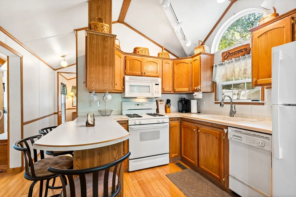 4286 Harbor School Rd, Egg Harbor, Wisconsin 54209, 2 Bedrooms Bedrooms, ,1 BathroomBathrooms,Condominium,For Sale,Harbor School Rd,144499