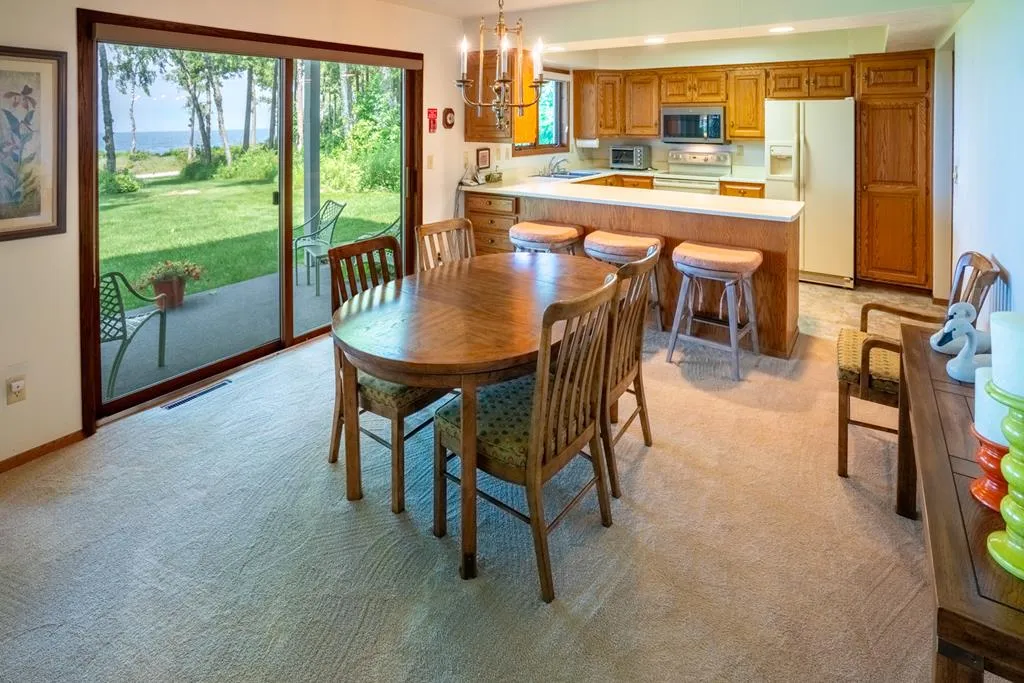 8125 Bay Dr # 3, Egg Harbor Wi 54209, 3 Bedrooms Bedrooms, ,3 BathroomsBathrooms,Condominium,For Sale,Bay Dr,143930