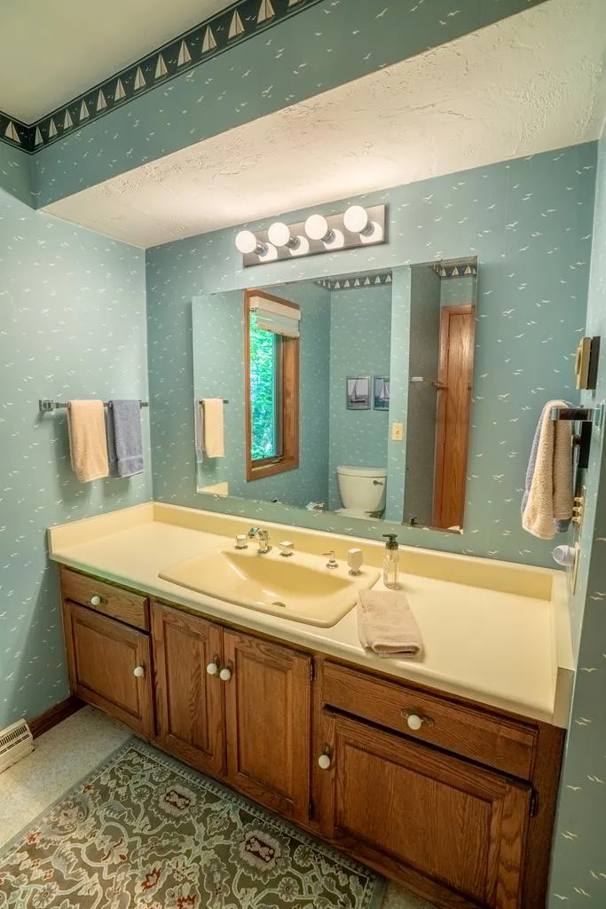 8125 Bay Dr # 3, Egg Harbor Wi 54209, 3 Bedrooms Bedrooms, ,3 BathroomsBathrooms,Condominium,For Sale,Bay Dr,143930
