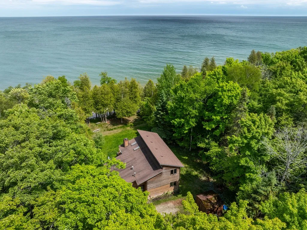 2084 S Lake Michigan Dr, Sturgeon Bay, Wisconsin 54235, 3 Bedrooms Bedrooms, ,2 BathroomsBathrooms,Waterfront-Residential,For Sale,S Lake Michigan Dr,144094