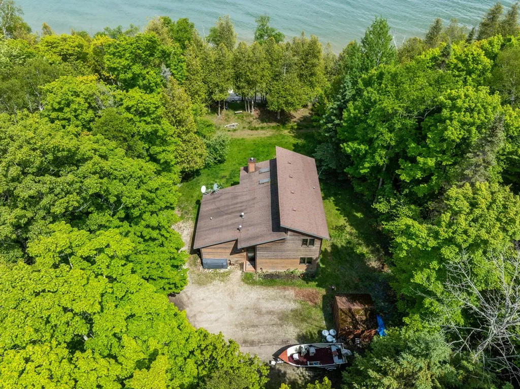 2084 S Lake Michigan Dr, Sturgeon Bay, Wisconsin 54235, 3 Bedrooms Bedrooms, ,2 BathroomsBathrooms,Waterfront-Residential,For Sale,S Lake Michigan Dr,144094