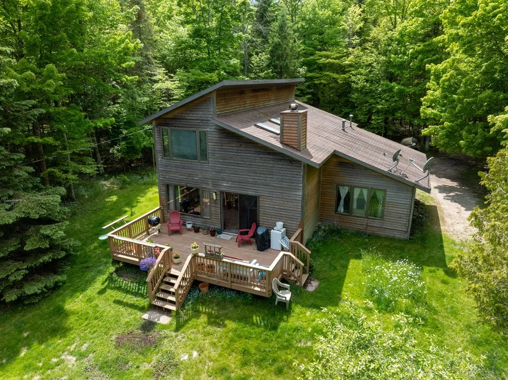 2084 S Lake Michigan Dr, Sturgeon Bay, Wisconsin 54235, 3 Bedrooms Bedrooms, ,2 BathroomsBathrooms,Waterfront-Residential,For Sale,S Lake Michigan Dr,144094