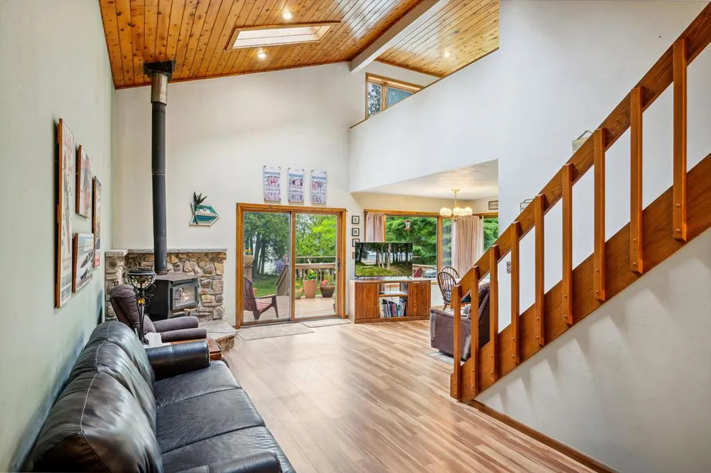 2084 S Lake Michigan Dr, Sturgeon Bay, Wisconsin 54235, 3 Bedrooms Bedrooms, ,2 BathroomsBathrooms,Waterfront-Residential,For Sale,S Lake Michigan Dr,144094