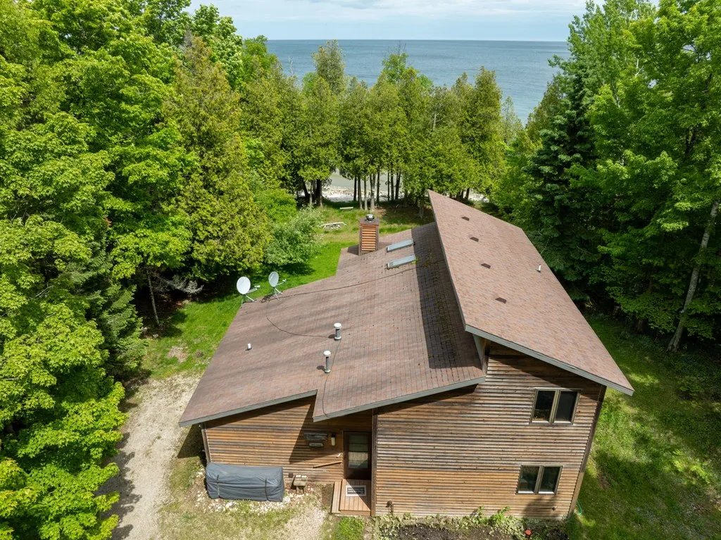 2084 S Lake Michigan Dr, Sturgeon Bay, Wisconsin 54235, 3 Bedrooms Bedrooms, ,2 BathroomsBathrooms,Waterfront-Residential,For Sale,S Lake Michigan Dr,144094