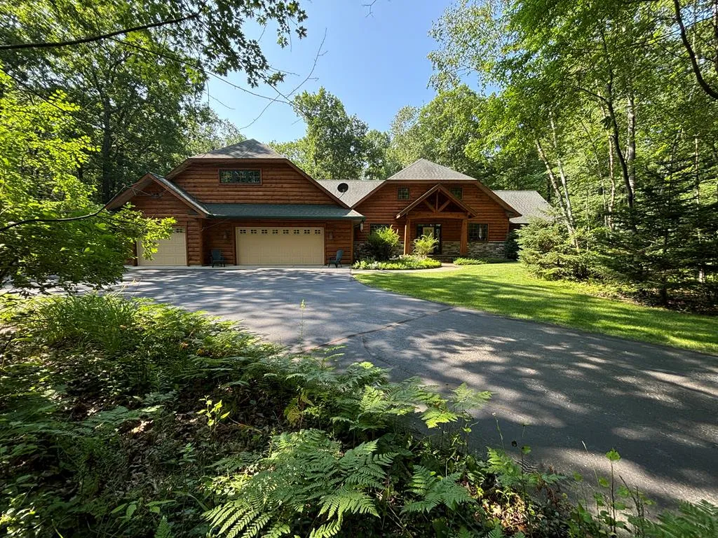 5340 E Pine Tree Rd, Sturgeon Bay Wi 54235, 3 Bedrooms Bedrooms, ,2 BathroomsBathrooms,Inland-Residential,For Sale,E Pine Tree Rd,141781