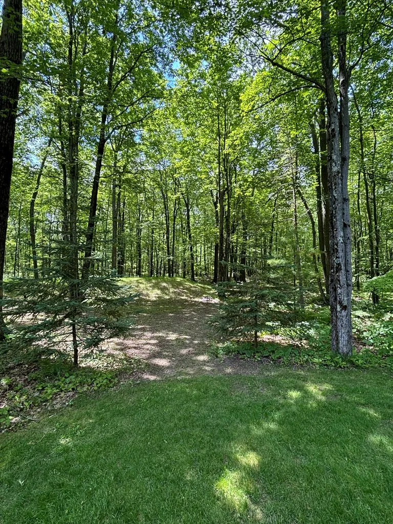 5340 E Pine Tree Rd, Sturgeon Bay Wi 54235, 3 Bedrooms Bedrooms, ,2 BathroomsBathrooms,Inland-Residential,For Sale,E Pine Tree Rd,141781