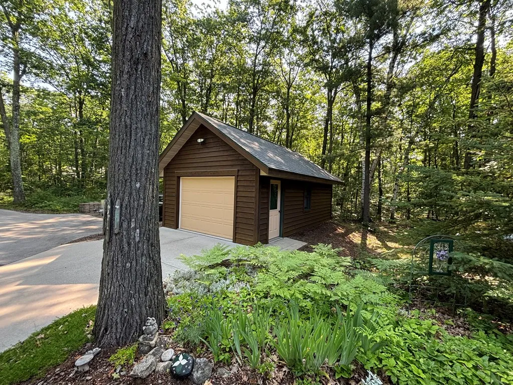 5340 E Pine Tree Rd, Sturgeon Bay Wi 54235, 3 Bedrooms Bedrooms, ,2 BathroomsBathrooms,Inland-Residential,For Sale,E Pine Tree Rd,141781