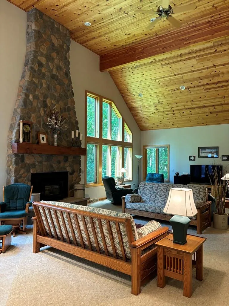 5340 E Pine Tree Rd, Sturgeon Bay Wi 54235, 3 Bedrooms Bedrooms, ,2 BathroomsBathrooms,Inland-Residential,For Sale,E Pine Tree Rd,141781