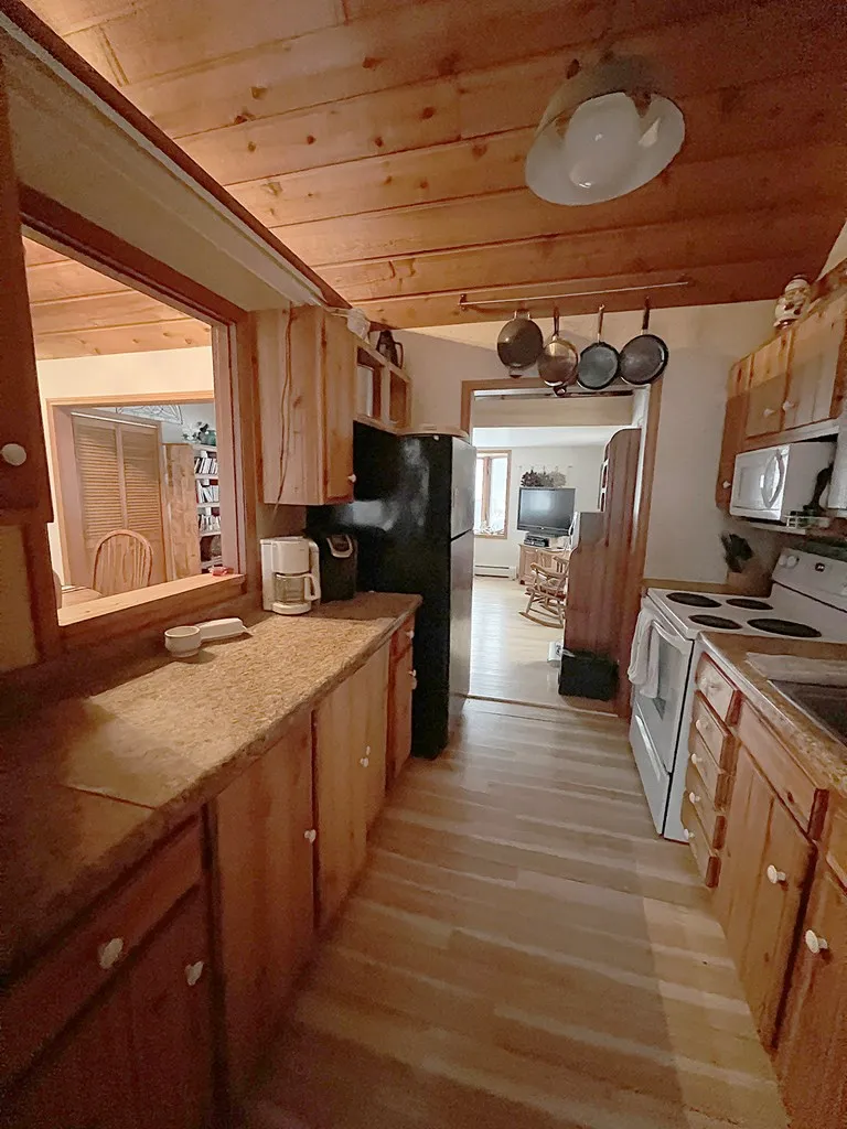 266 Hemlock Dr, Washington Island Wi 54246, 3 Bedrooms Bedrooms, ,2 BathroomsBathrooms,Waterfront-Residential,For Sale,Hemlock Dr,141314