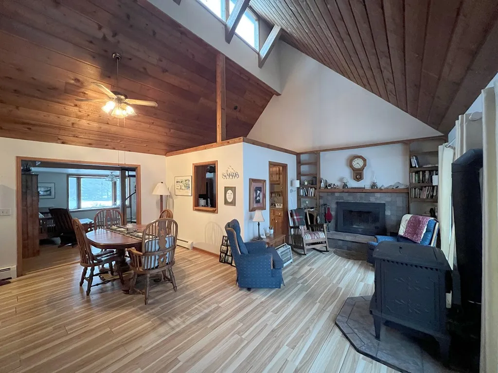 266 Hemlock Dr, Washington Island Wi 54246, 3 Bedrooms Bedrooms, ,2 BathroomsBathrooms,Waterfront-Residential,For Sale,Hemlock Dr,141314