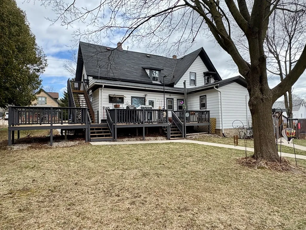 411 N 6th Ave, Sturgeon Bay Wi 54235, 6 Bedrooms Bedrooms, ,4 BathroomsBathrooms,Multi Family,For Sale,N 6th Ave,143749