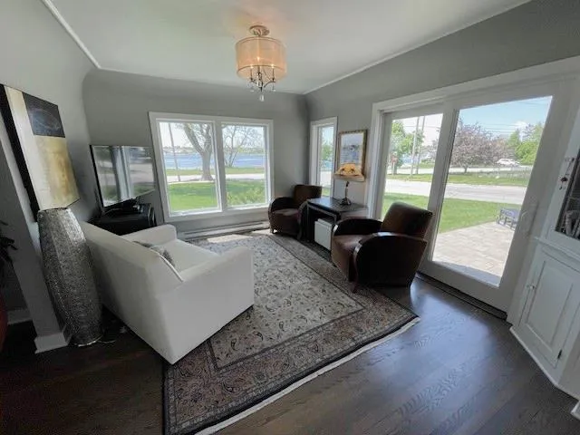 806 Memorial Dr, Sturgeon Bay Wi 54235, 4 Bedrooms Bedrooms, ,3 BathroomsBathrooms,Waterfront-Residential,For Sale,Memorial Dr,141689