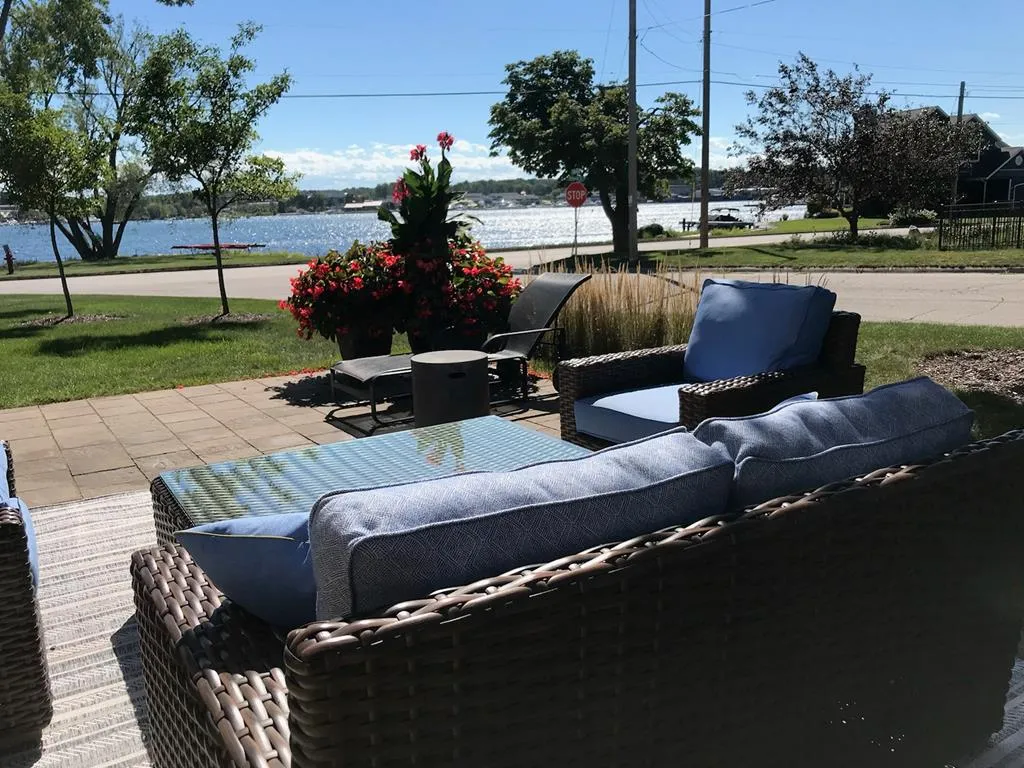 806 Memorial Dr, Sturgeon Bay Wi 54235, 4 Bedrooms Bedrooms, ,3 BathroomsBathrooms,Waterfront-Residential,For Sale,Memorial Dr,141689