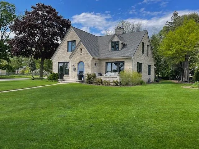 806 Memorial Dr, Sturgeon Bay Wi 54235, 4 Bedrooms Bedrooms, ,3 BathroomsBathrooms,Waterfront-Residential,For Sale,Memorial Dr,141689