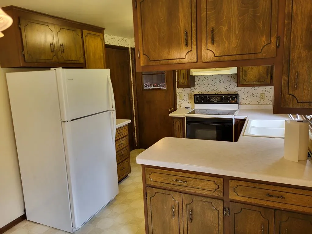 142 N 15th Dr, Sturgeon Bay, Wisconsin 54235, 3 Bedrooms Bedrooms, ,1 BathroomBathrooms,Inland-Residential,For Sale,N 15th Dr,144036