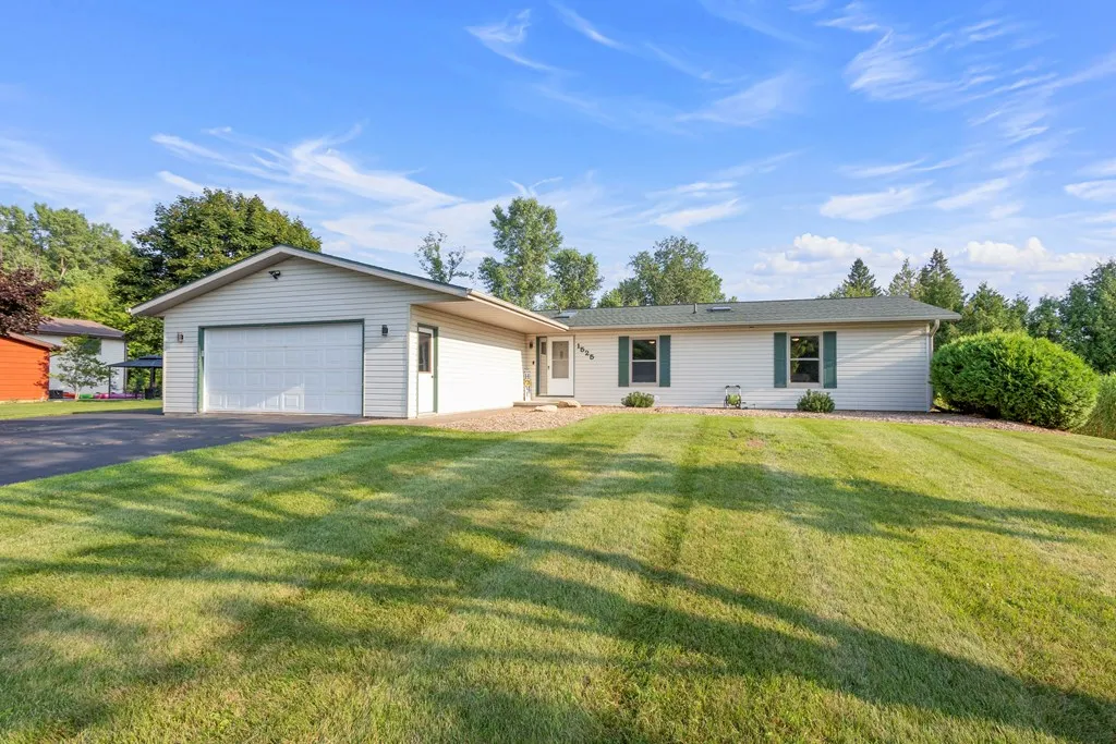 1525 Texas St, Sturgeon Bay, Wisconsin 54235, 3 Bedrooms Bedrooms, ,3 BathroomsBathrooms,Inland-Residential,For Sale,Texas St,144349