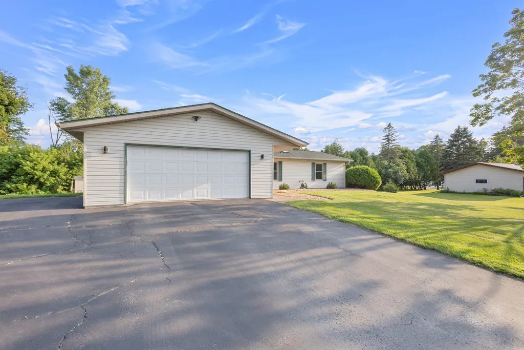 1525 Texas St, Sturgeon Bay, Wisconsin 54235, 3 Bedrooms Bedrooms, ,3 BathroomsBathrooms,Inland-Residential,For Sale,Texas St,144349