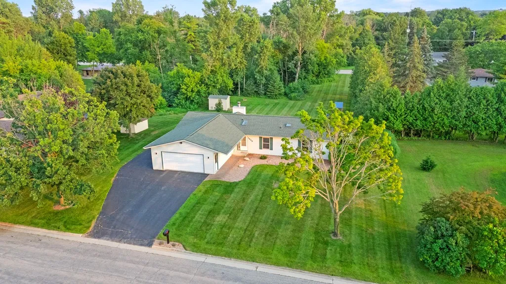 1525 Texas St, Sturgeon Bay, Wisconsin 54235, 3 Bedrooms Bedrooms, ,3 BathroomsBathrooms,Inland-Residential,For Sale,Texas St,144349