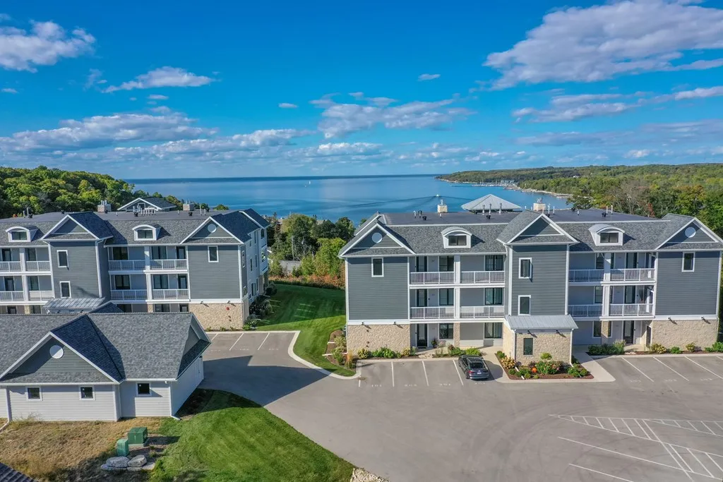 10612 Shore View Place # 301, Sister Bay, Wisconsin 54234, 3 Bedrooms Bedrooms, ,2 BathroomsBathrooms,Condominium,For Sale,Shore View Place,144014