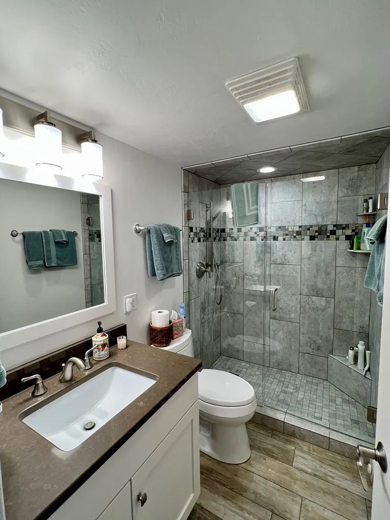 5861 Bay Shore Dr, Egg Harbor Wi 54209, 3 Bedrooms Bedrooms, ,2 BathroomsBathrooms,Waterfront-Residential,For Sale,Bay Shore Dr,141598