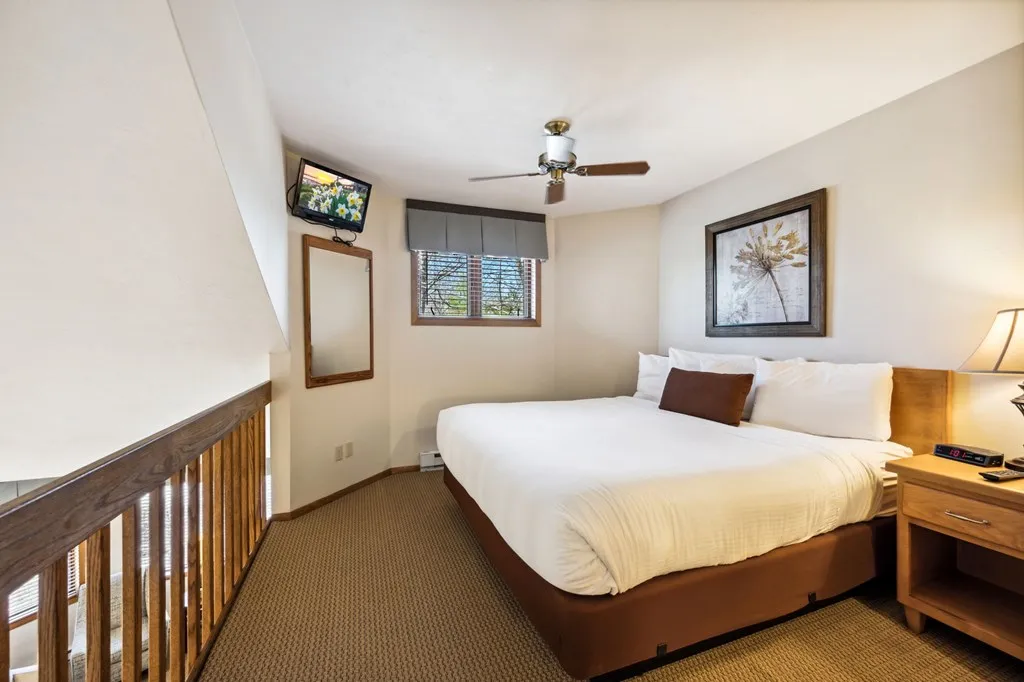 4955 Landmark Cir # 4225, Egg Harbor Wi 54209, 2 Bedrooms Bedrooms, ,2 BathroomsBathrooms,Condominium,For Sale,Landmark Cir,143890
