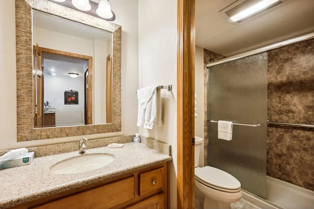 4955 Landmark Cir # 4225, Egg Harbor Wi 54209, 2 Bedrooms Bedrooms, ,2 BathroomsBathrooms,Condominium,For Sale,Landmark Cir,143890