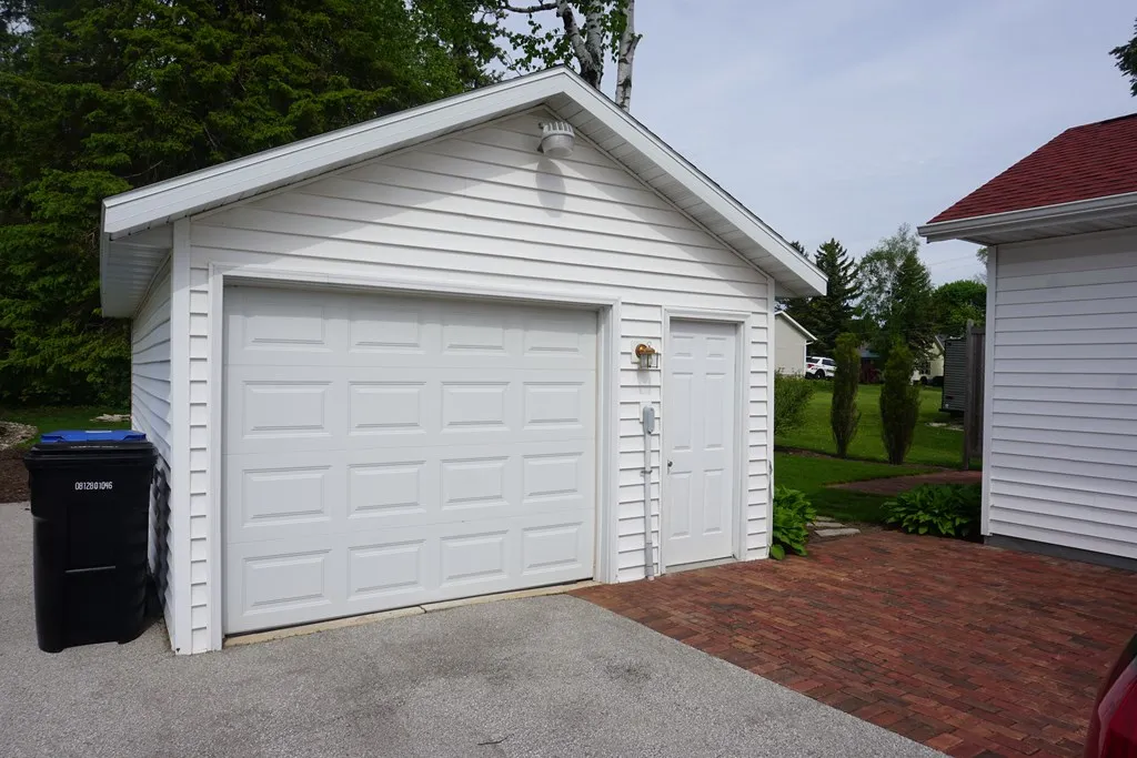 123 S Hudson Ave, Sturgeon Bay, Wisconsin 54235, 3 Bedrooms Bedrooms, ,3 BathroomsBathrooms,Inland-Residential,For Sale,S Hudson Ave,144297