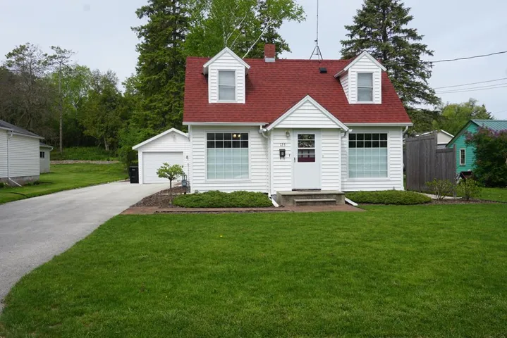 123 S Hudson Ave, Sturgeon Bay, Wisconsin 54235, 3 Bedrooms Bedrooms, ,3 BathroomsBathrooms,Inland-Residential,For Sale,S Hudson Ave,144297