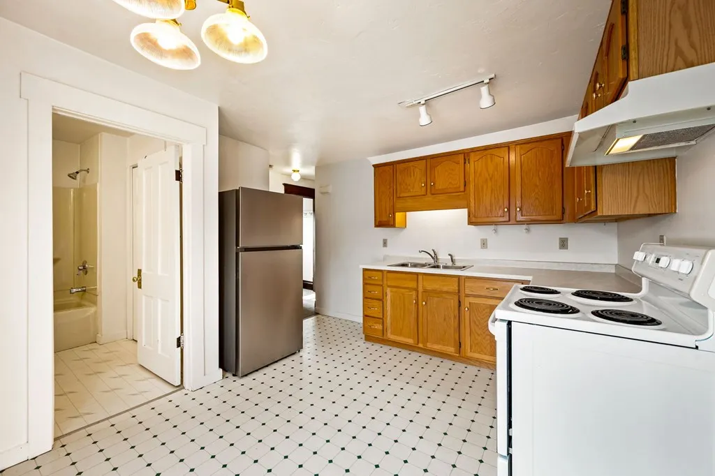 325 Pennsylvania St, Sturgeon Bay Wi 54235, 4 Bedrooms Bedrooms, ,2 BathroomsBathrooms,Multi Family,For Sale,Pennsylvania St,143213