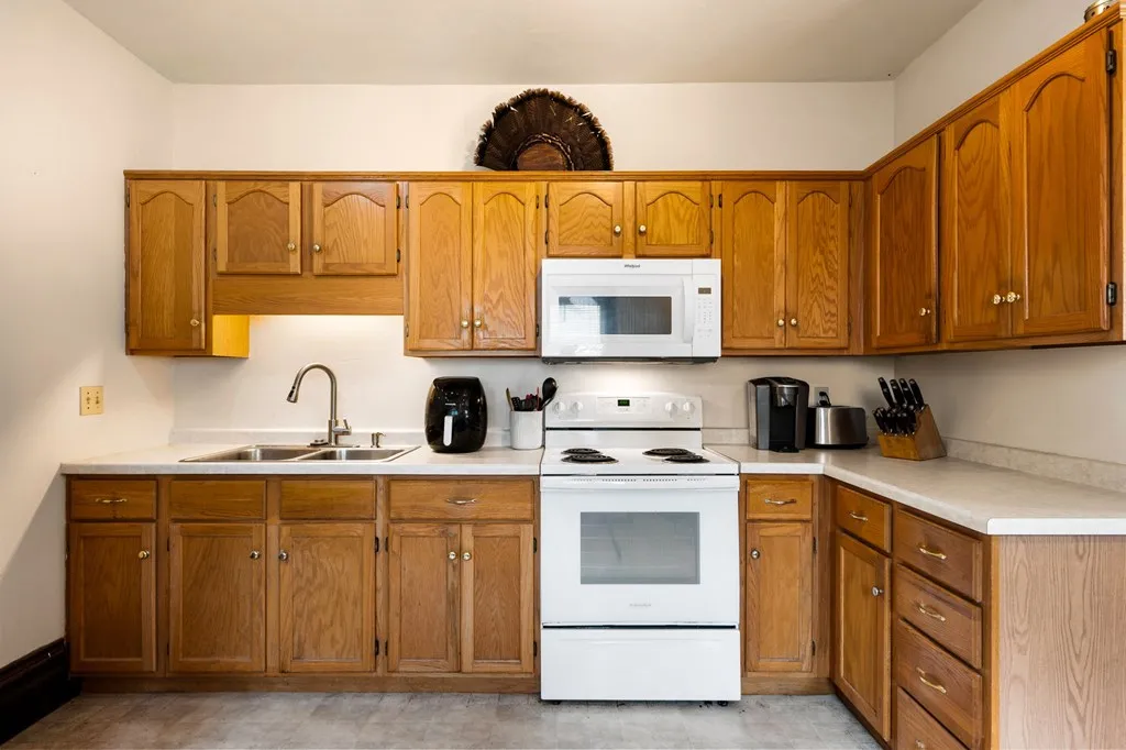 325 Pennsylvania St, Sturgeon Bay Wi 54235, 4 Bedrooms Bedrooms, ,2 BathroomsBathrooms,Multi Family,For Sale,Pennsylvania St,143213