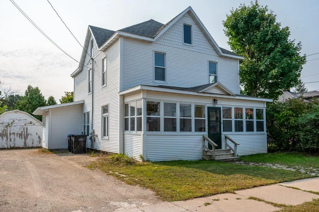 325 Pennsylvania St, Sturgeon Bay Wi 54235, 4 Bedrooms Bedrooms, ,2 BathroomsBathrooms,Multi Family,For Sale,Pennsylvania St,143213