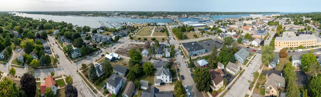 325 Pennsylvania St, Sturgeon Bay Wi 54235, 4 Bedrooms Bedrooms, ,2 BathroomsBathrooms,Multi Family,For Sale,Pennsylvania St,143213