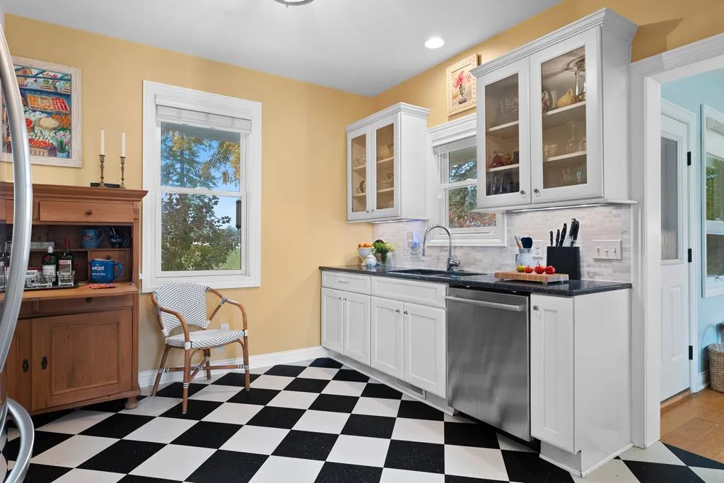 11402 Lakeview Rd, Ellison Bay, Wisconsin 54210, 4 Bedrooms Bedrooms, ,5 BathroomsBathrooms,Inland-Residential,For Sale,Lakeview Rd,144485