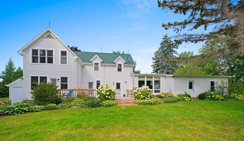 11402 Lakeview Rd, Ellison Bay, Wisconsin 54210, 4 Bedrooms Bedrooms, ,5 BathroomsBathrooms,Inland-Residential,For Sale,Lakeview Rd,144485