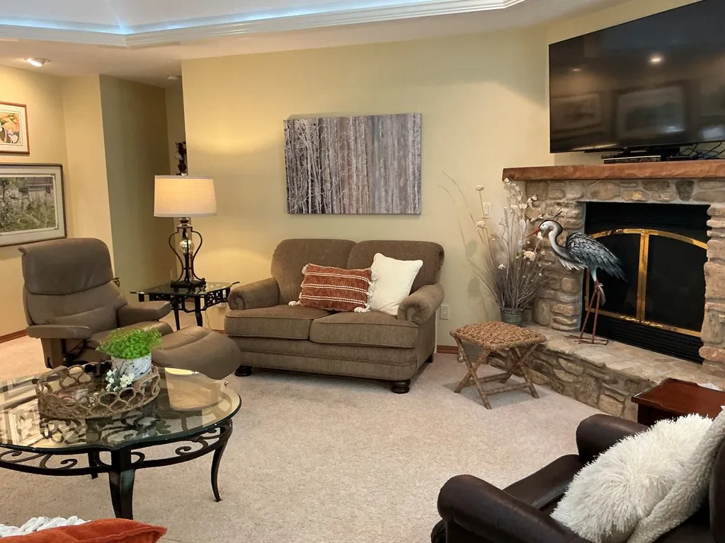 8100 Oaks Dr # 1702, Baileys Harbor, Wisconsin 54202, 2 Bedrooms Bedrooms, ,2 BathroomsBathrooms,Condominium,For Sale,E Oaks Dr,143966