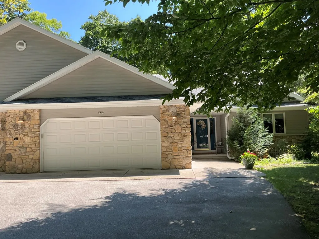 8100 Oaks Dr # 1702, Baileys Harbor, Wisconsin 54202, 2 Bedrooms Bedrooms, ,2 BathroomsBathrooms,Condominium,For Sale,E Oaks Dr,143966