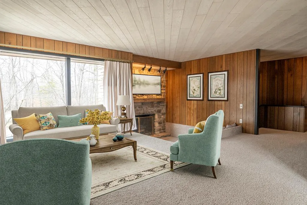 12210 Garrett Bay Rd, Ellison Bay Wi 54210, 4 Bedrooms Bedrooms, ,2 BathroomsBathrooms,Inland-Residential,For Sale,Garrett Bay Rd,141482