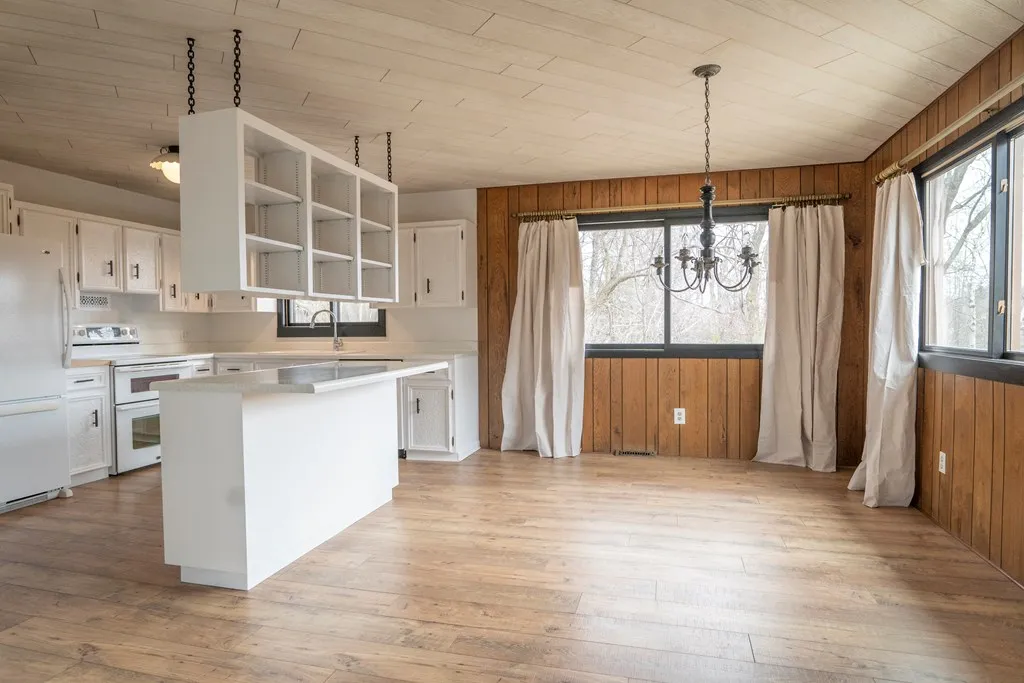 12210 Garrett Bay Rd, Ellison Bay Wi 54210, 4 Bedrooms Bedrooms, ,2 BathroomsBathrooms,Inland-Residential,For Sale,Garrett Bay Rd,141482
