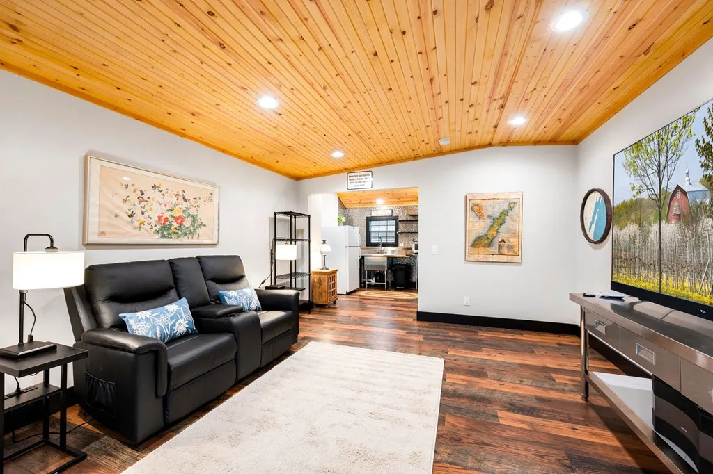 4286 Harbor School Rd # 129, Egg Harbor, Wisconsin 54209, 2 Bedrooms Bedrooms, ,2 BathroomsBathrooms,Condominium,For Sale,Harbor School Rd,144511