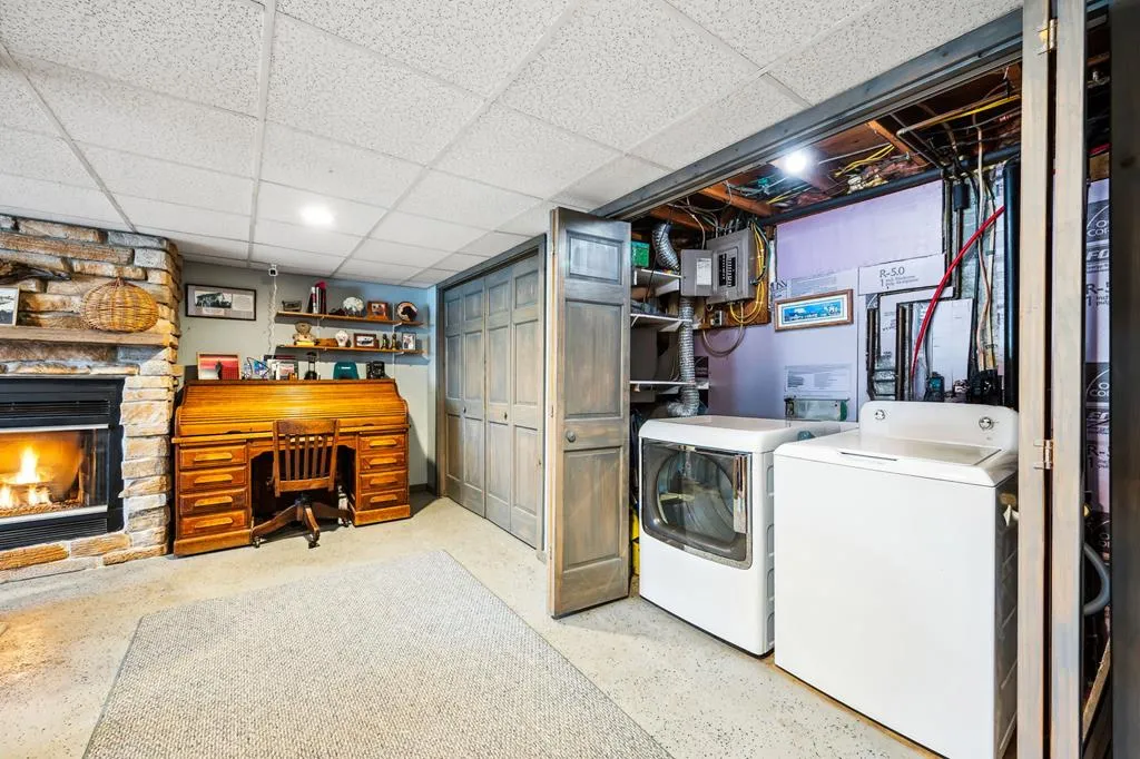 734 Hickory St, Sturgeon Bay Wi 54235, 3 Bedrooms Bedrooms, ,2 BathroomsBathrooms,Inland-Residential,For Sale,Hickory St,143845