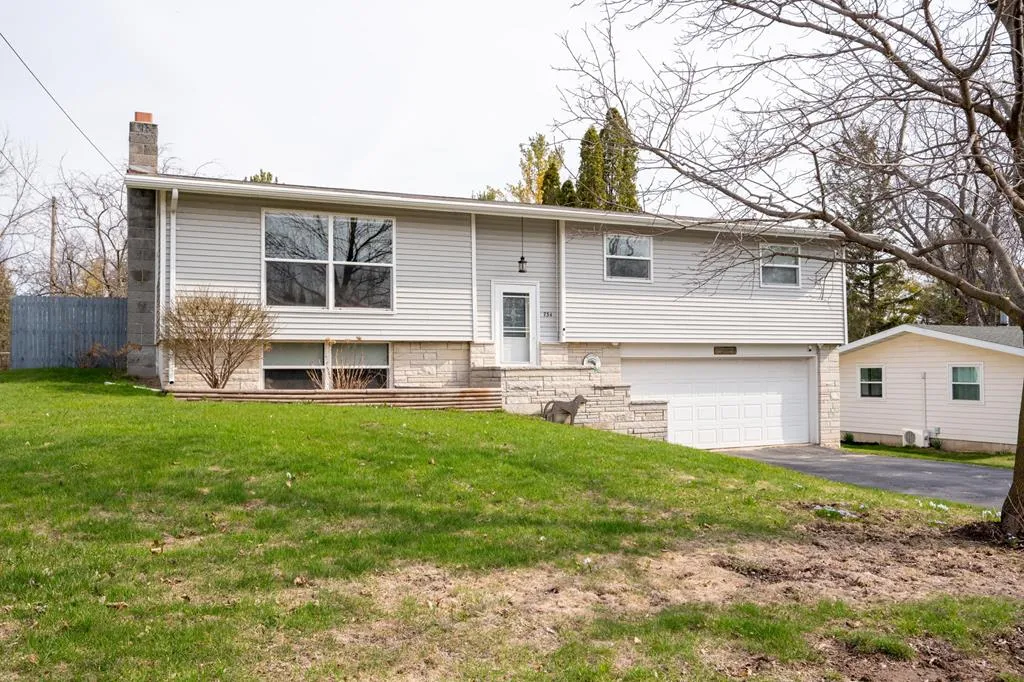 734 Hickory St, Sturgeon Bay Wi 54235, 3 Bedrooms Bedrooms, ,2 BathroomsBathrooms,Inland-Residential,For Sale,Hickory St,143845