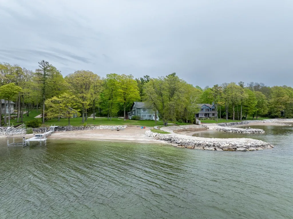 4167&69 Bay Shore Dr, Sturgeon Bay, Wisconsin 54235, 4 Bedrooms Bedrooms, ,3 BathroomsBathrooms,Waterfront-Residential,For Sale,Bay Shore Dr,143997