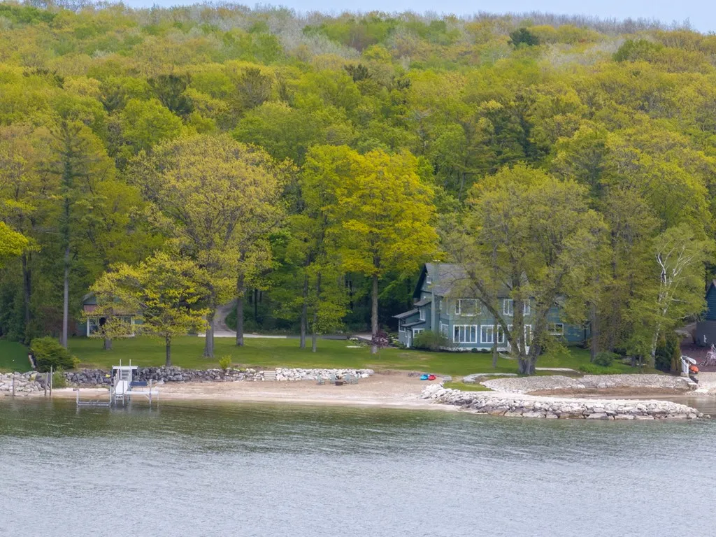 4167&69 Bay Shore Dr, Sturgeon Bay, Wisconsin 54235, 4 Bedrooms Bedrooms, ,3 BathroomsBathrooms,Waterfront-Residential,For Sale,Bay Shore Dr,143997