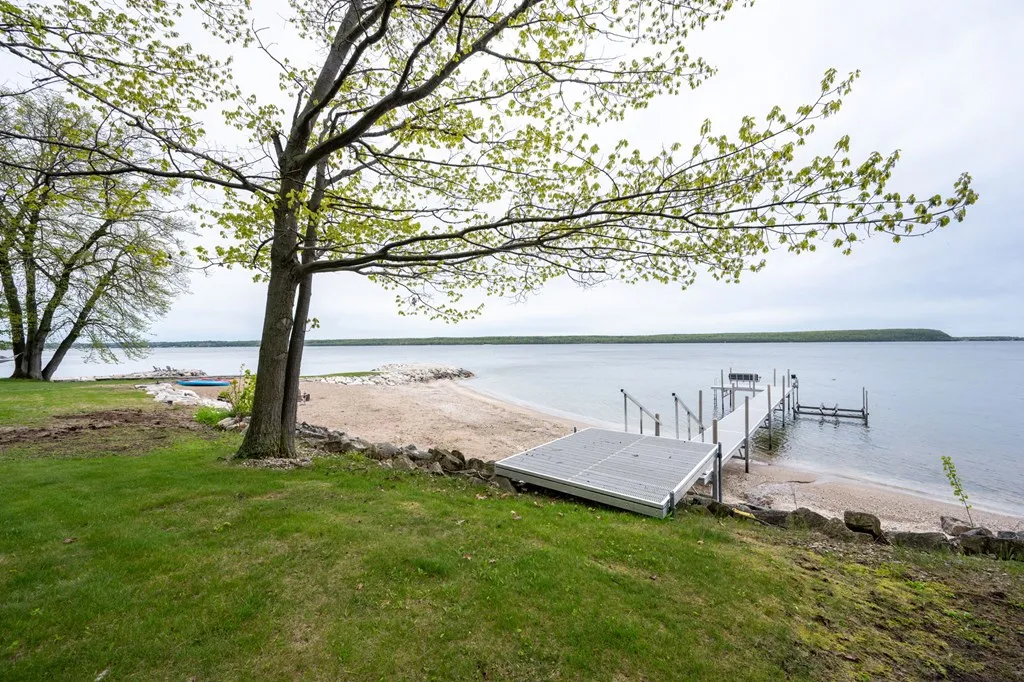 4167&69 Bay Shore Dr, Sturgeon Bay, Wisconsin 54235, 4 Bedrooms Bedrooms, ,3 BathroomsBathrooms,Waterfront-Residential,For Sale,Bay Shore Dr,143997