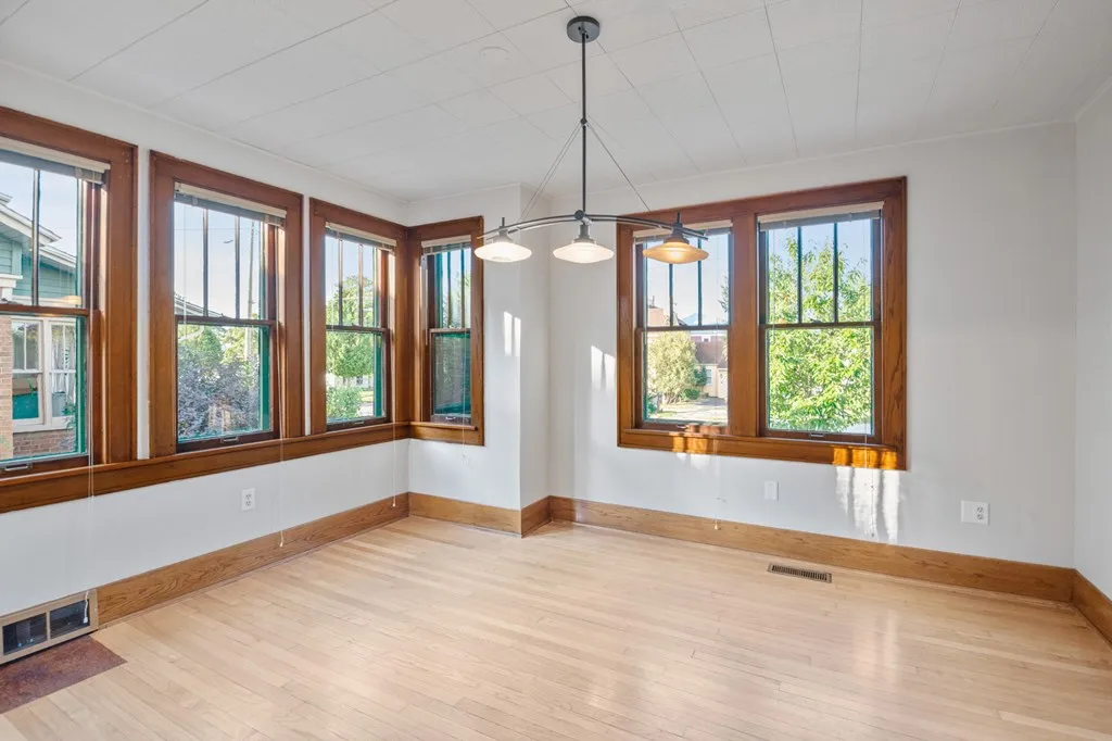 216 S 4th Ave, Sturgeon Bay, Wisconsin 54235, 3 Bedrooms Bedrooms, ,1 BathroomBathrooms,Inland-Residential,For Sale,S 4th Ave,144530