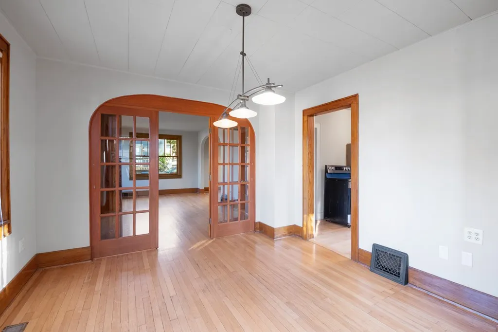 216 S 4th Ave, Sturgeon Bay, Wisconsin 54235, 3 Bedrooms Bedrooms, ,1 BathroomBathrooms,Inland-Residential,For Sale,S 4th Ave,144530