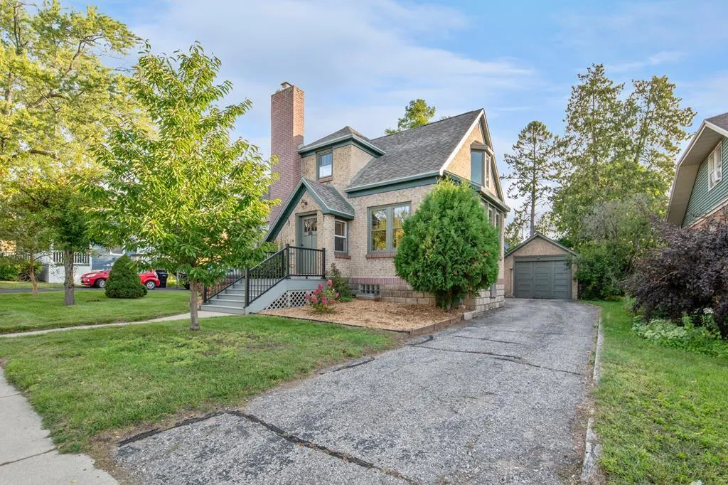 216 S 4th Ave, Sturgeon Bay, Wisconsin 54235, 3 Bedrooms Bedrooms, ,1 BathroomBathrooms,Inland-Residential,For Sale,S 4th Ave,144530