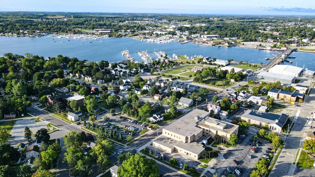 216 S 4th Ave, Sturgeon Bay, Wisconsin 54235, 3 Bedrooms Bedrooms, ,1 BathroomBathrooms,Inland-Residential,For Sale,S 4th Ave,144530